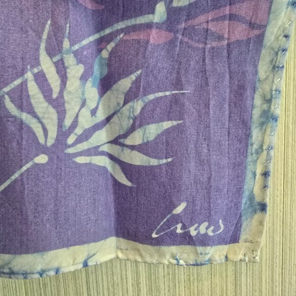 Vintage Silk Scarf in a Soft Purple with Tie-Dye Elements and Foliage - Picture 2 of 4